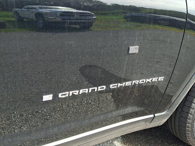 2023 Jeep Grand Cherokee Laredo 4x4 2023 Jeep Grand Cherokee Laredo 4x4