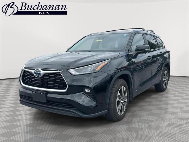 2023 Toyota Highlander Hybrid XLE