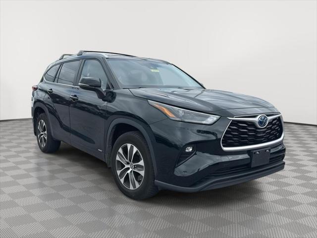 2023 Toyota Highlander Hybrid XLE