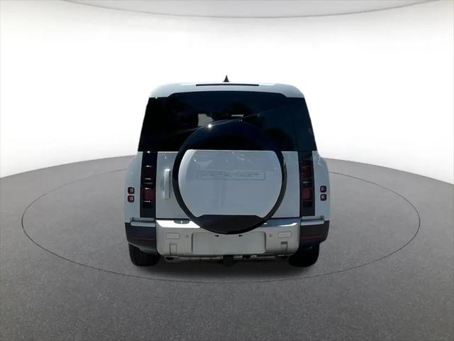 2025 Land Rover Defender 130 P300 S
