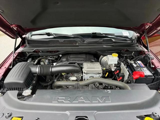 2020 Ram 1500 Big Horn Crew Cab 4x4 5'7" Box