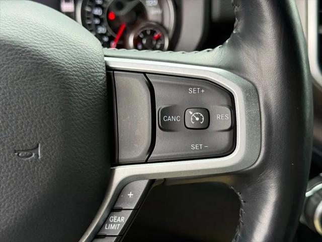2020 Ram 1500 Big Horn Crew Cab 4x4 5'7" Box