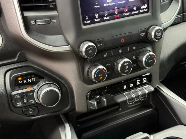2020 Ram 1500 Big Horn Crew Cab 4x4 5'7" Box