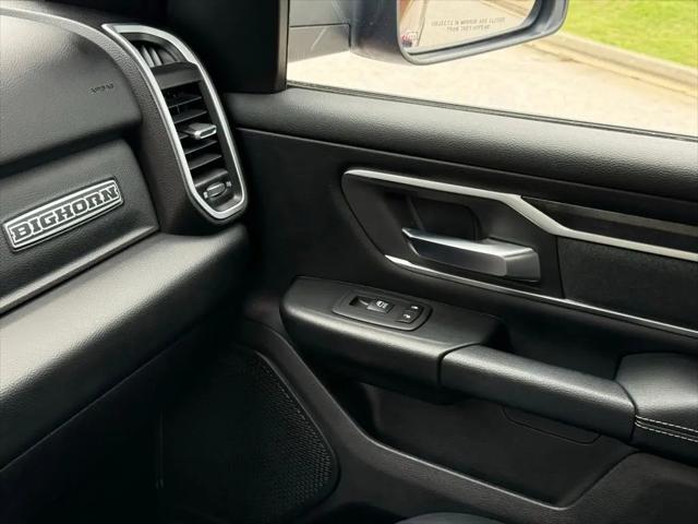 2020 Ram 1500 Big Horn Crew Cab 4x4 5'7" Box