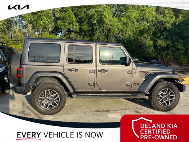 2025 Jeep Wrangler 4-Door Sahara 4x4