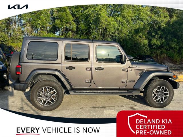 2025 Jeep Wrangler 4-Door Sahara 4x4