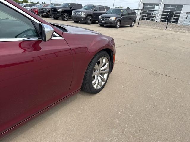 2019 Chrysler 300 Touring