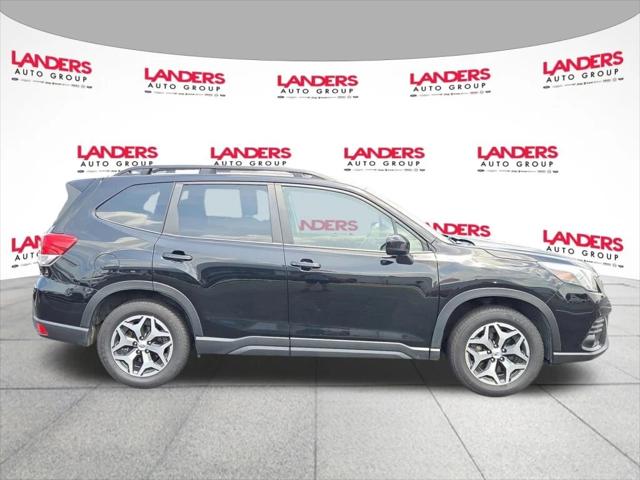 2023 Subaru Forester Premium