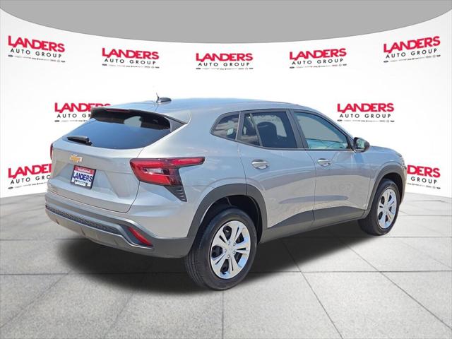 2025 Chevrolet Trax FWD LS