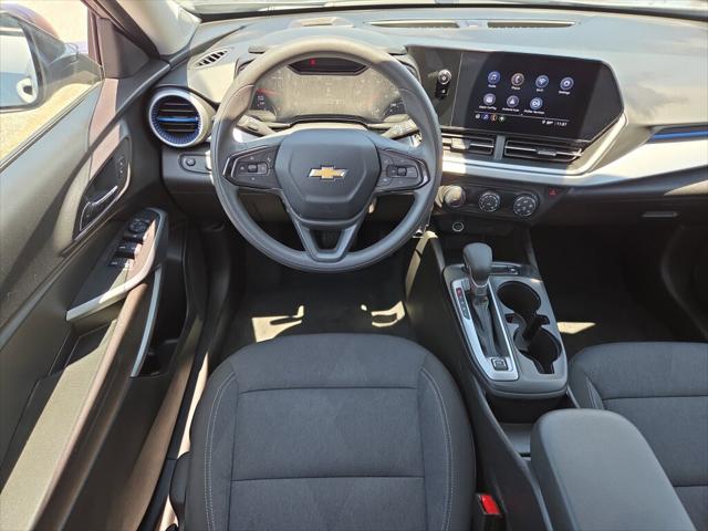 2025 Chevrolet Trax FWD LS