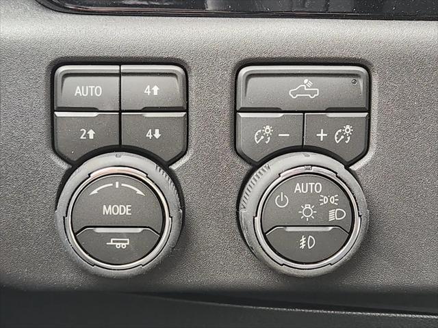 2026 Chevrolet Silverado 1500 4WD Crew Cab Short Bed LT Trail Boss