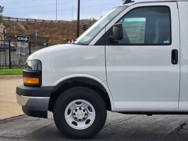 2025 Chevrolet Express Cargo Van RWD 3500 Extended Wheelbase WT