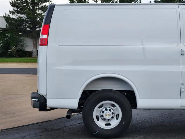 2025 Chevrolet Express Cargo Van RWD 3500 Extended Wheelbase WT