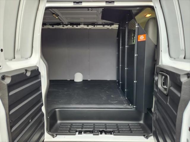 2025 Chevrolet Express Cargo Van RWD 3500 Extended Wheelbase WT