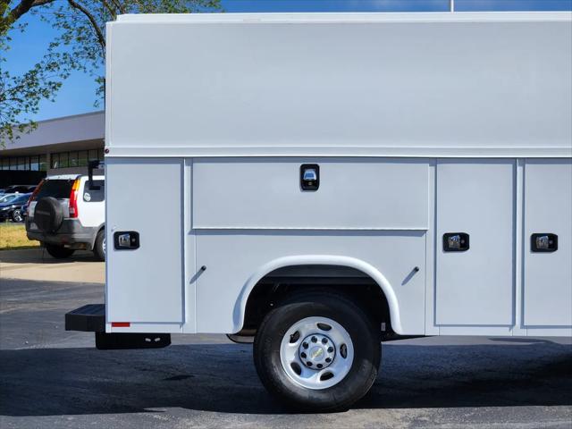 2026 Chevrolet Express Cutaway Work Van