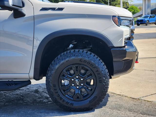 2026 Chevrolet Silverado 1500 4WD Crew Cab Short Bed ZR2