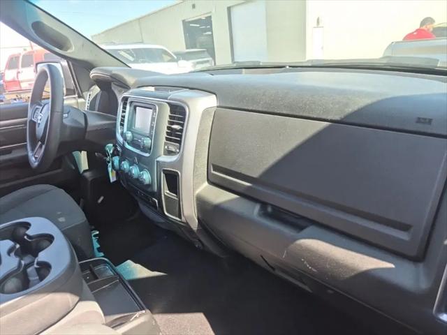 2024 Ram 1500 Classic Warlock Crew Cab 4x2 5'7" Box