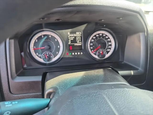 2024 Ram 1500 Classic Warlock Crew Cab 4x2 5'7" Box