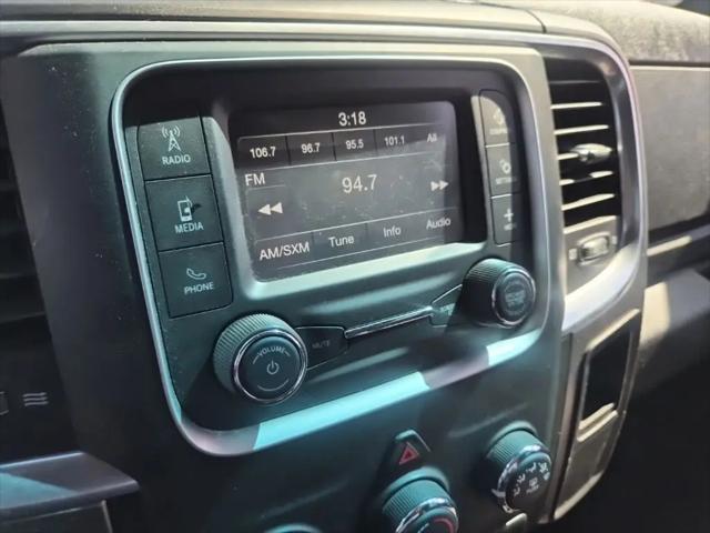 2024 Ram 1500 Classic Warlock Crew Cab 4x2 5'7" Box