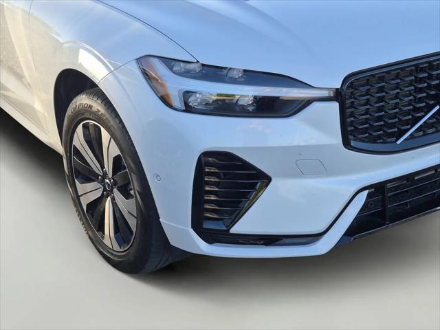 2024 Volvo XC60 Recharge T8 Plus Dark Theme
