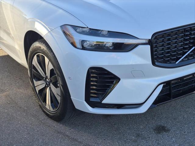 2024 Volvo XC60 Recharge T8 Plus Dark Theme