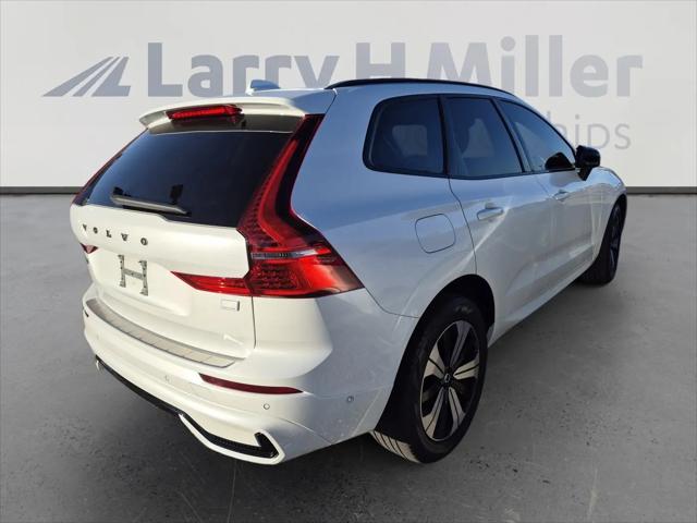 2024 Volvo XC60 Recharge T8 Plus Dark Theme