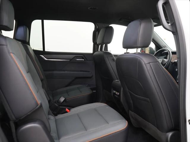 2025 GMC Acadia AT4 AWD