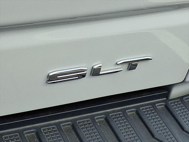 2024 GMC Sierra 1500 4WD Crew Cab Short Box SLT