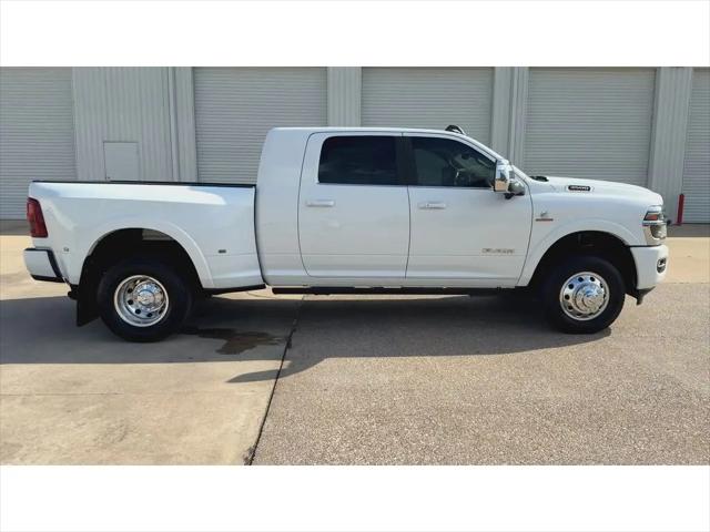 2025 Ram 3500 LimitedLimited Longhorn Mega Cab 4x4 6'4" Box