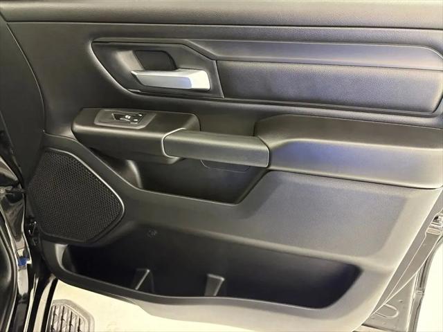 2026 Ram 1500 Express Crew Cab 4x4 57 Box