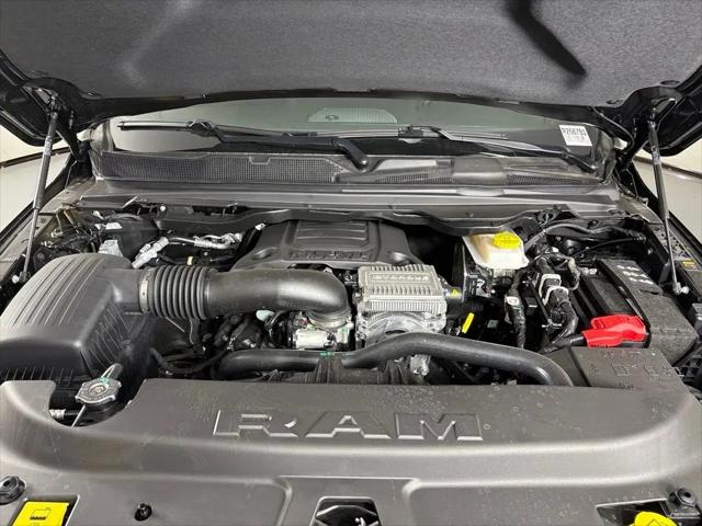 2026 Ram 1500 Express Crew Cab 4x4 57 Box