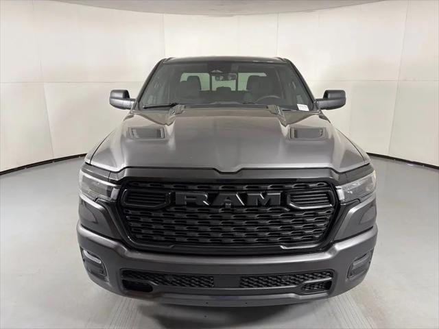 2026 Ram 1500 Express Crew Cab 4x4 57 Box