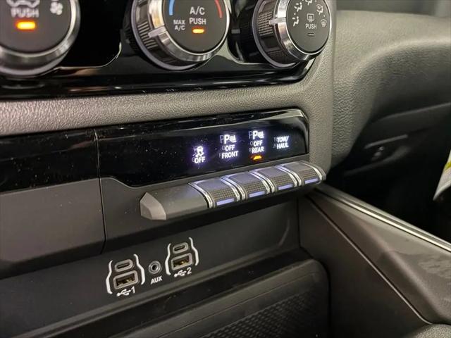 2026 Ram 1500 Express Crew Cab 4x4 57 Box