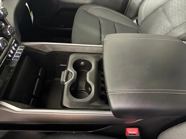 2026 Ram 1500 Express Crew Cab 4x4 57 Box