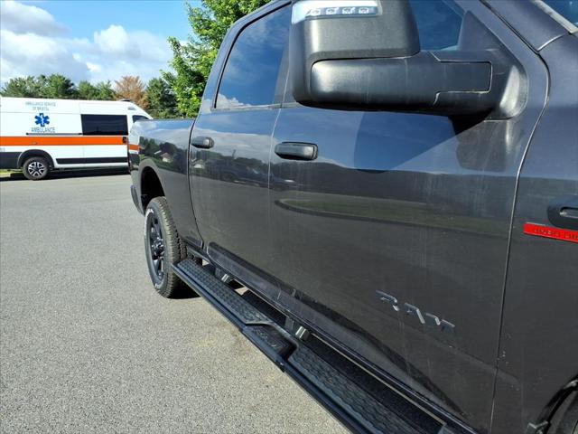 2026 Ram 3500 Big Horn Crew Cab 4x4 6'4" Box
