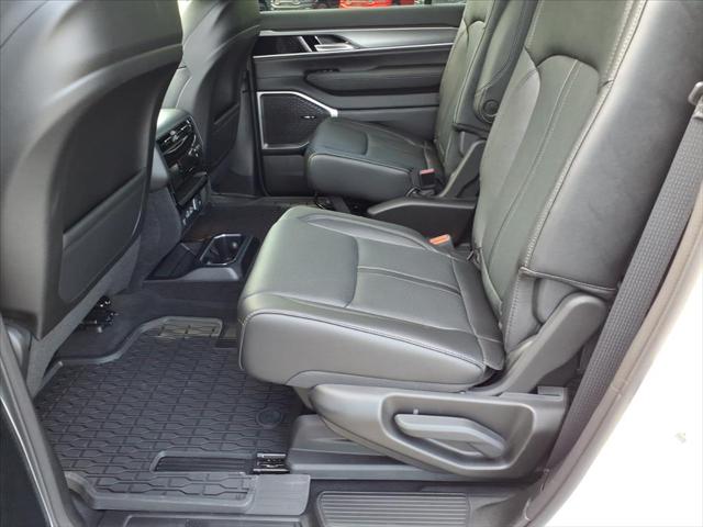 2026 Jeep Grand Wagoneer Upland 4x4