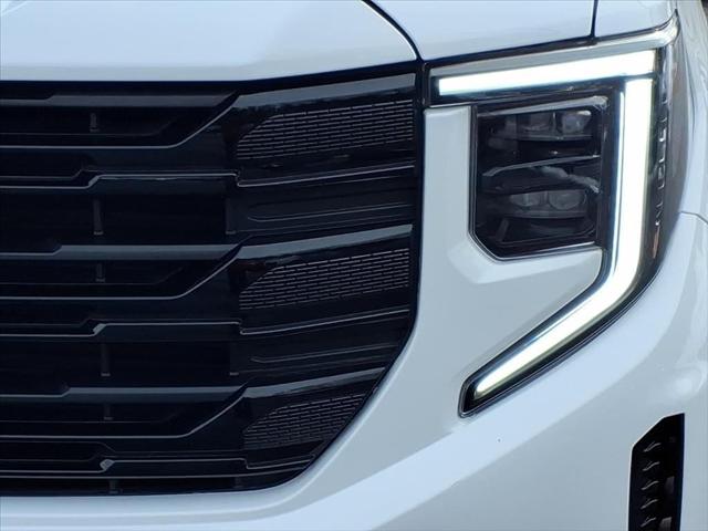 2024 GMC Sierra 1500 4WD Crew Cab Short Box Elevation with 3VL