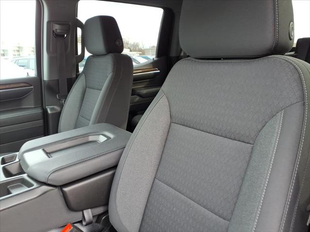2024 GMC Sierra 1500 4WD Crew Cab Short Box Elevation with 3VL