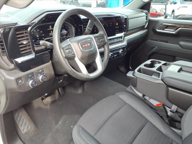 2024 GMC Sierra 1500 4WD Crew Cab Short Box Elevation with 3VL