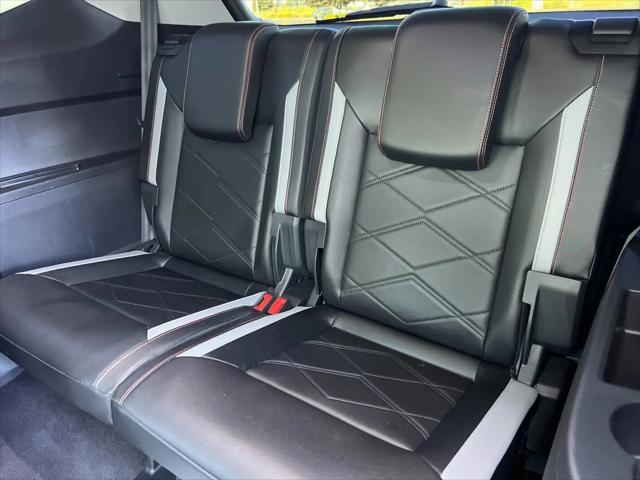 2024 Volkswagen Atlas 2.0T Peak Edition SE w/Technology