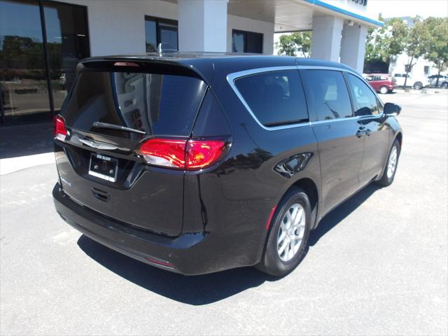 2026 Chrysler Voyager LX
