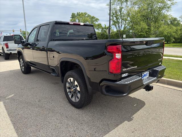 2025 Chevrolet Silverado 2500HD 4WD Crew Cab Standard Bed Custom