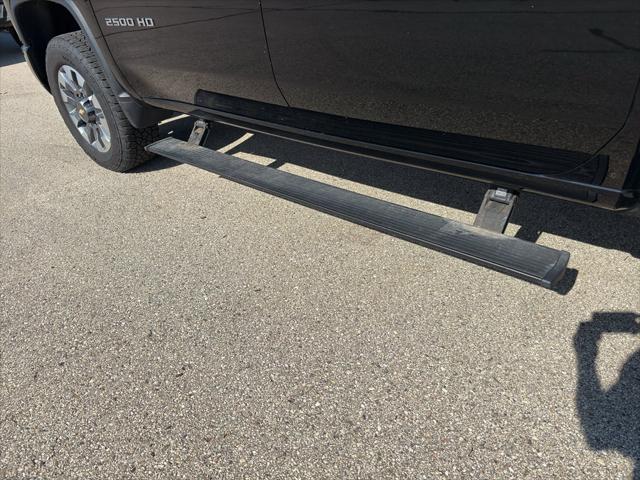 2025 Chevrolet Silverado 2500HD 4WD Crew Cab Standard Bed Custom