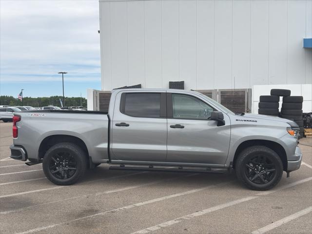 2023 Chevrolet Silverado 1500 4WD Crew Cab Short Bed Custom