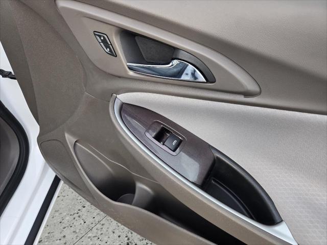 2022 Chevrolet Malibu FWD LS