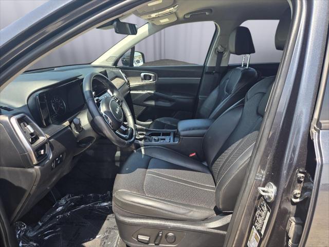 2023 Kia Sorento EX