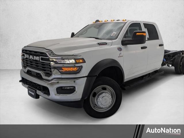2026 RAM 5500 Chassis RAM 5500 TRADESMAN CHASSIS CREW CAB 4X4 84 CA