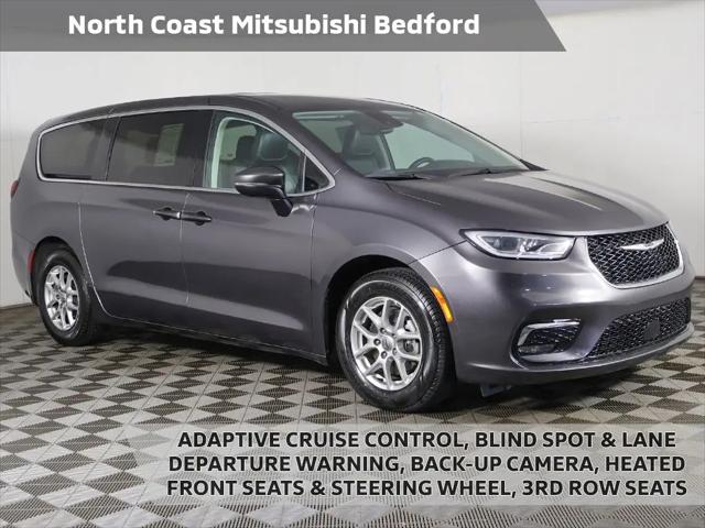 2023 Chrysler Pacifica Touring L for sale in Bedford, OH