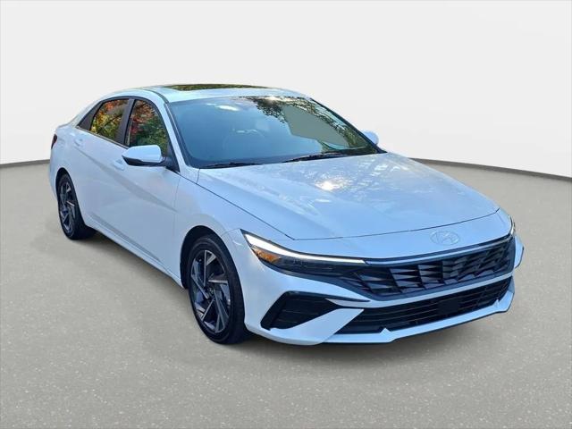 2025 Hyundai Elantra Hybrid Limited