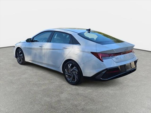 2025 Hyundai Elantra Hybrid Limited
